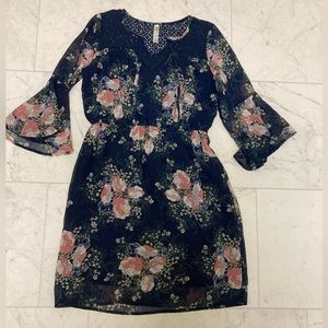 PerSeption Concept Floral Dress Size Small